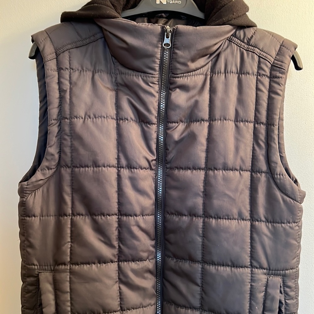 EUC Pacific Trail Grey Hooded Puffer Vest size S